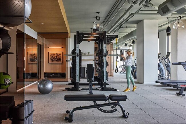 Building Photo - 1081 Juniper St NE