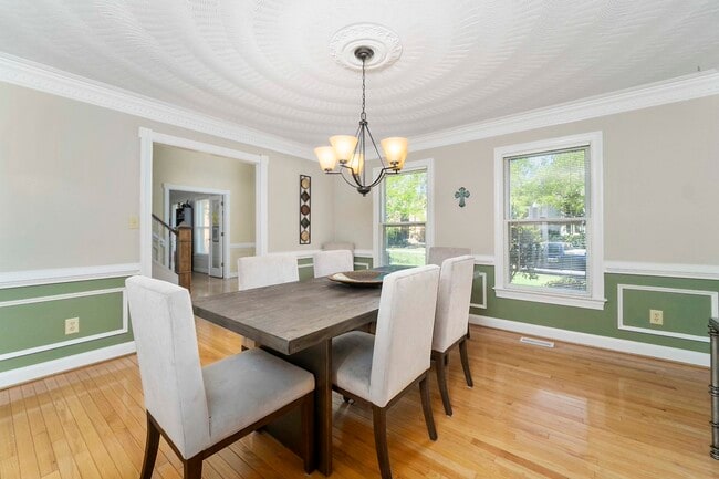 Building Photo - 2617 All Saints Ct