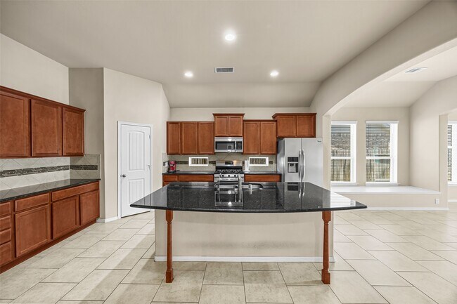 Building Photo - 5615 Glenfield Spring Ln