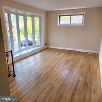 Building Photo - 1405 42nd St SE