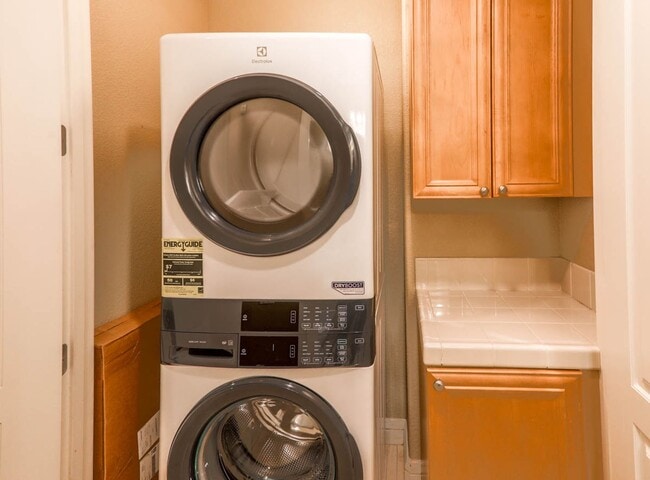 Building Photo - Lake Las Vegas 1st Floor Condo With Stunning Views And Garage