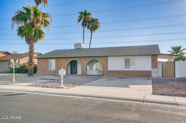 Building Photo - 9819 N 67th Dr