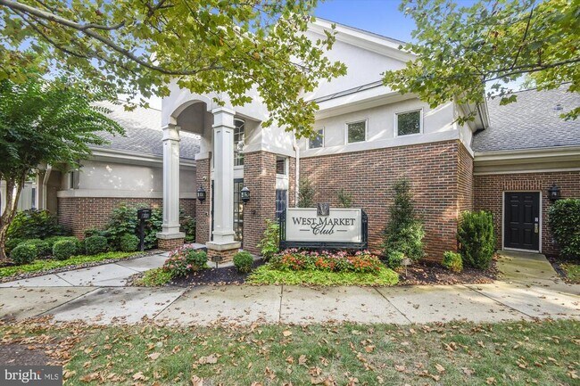 Building Photo - 12161 Abington Hall Pl