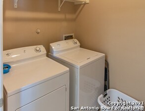 Building Photo - 32 Chapel Hill Cir