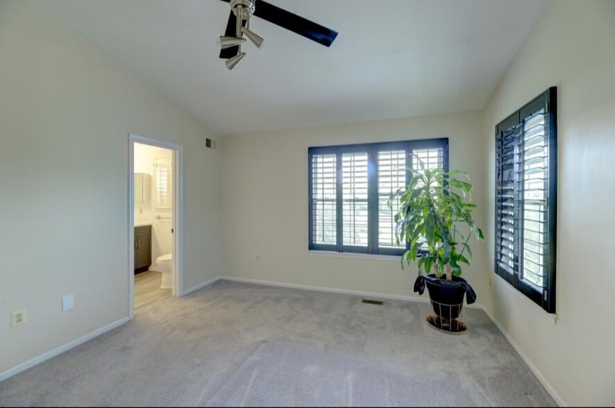 Master Bedroom - 6942 Malachite Pl