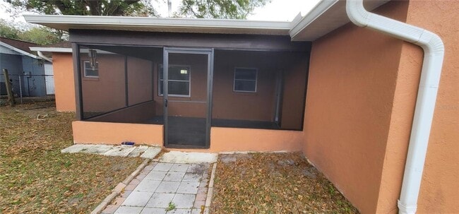 Building Photo - 450 Cart Ct