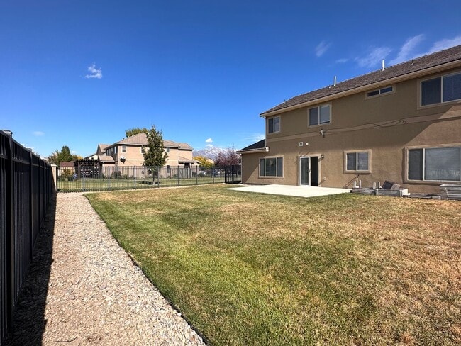 Building Photo - Great Lehi Home Now Available!