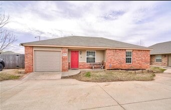 Building Photo - 6141 Courtyards Ct