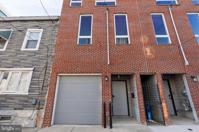 Building Photo - 2820 Livingston St