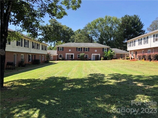 Building Photo - 1307 County Home Rd