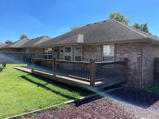Building Photo - 3757 W Rockwood St