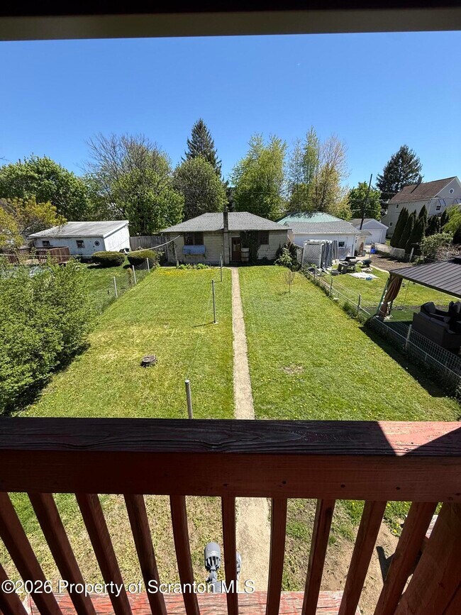 Building Photo - 1042 Taylor Ave