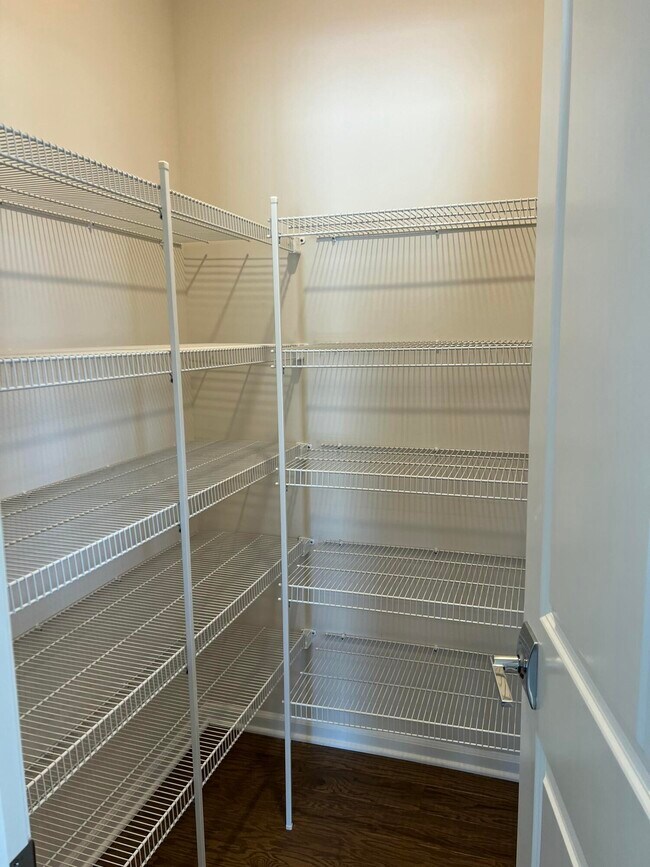 Building Photo - 27106 Gallop Wy