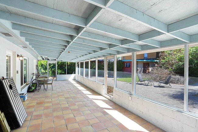 Building Photo - 6703 N River Blvd