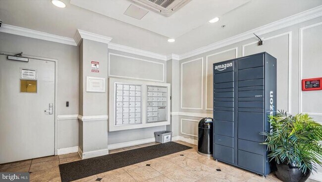 Building Photo - 10205 Wincopin Cir