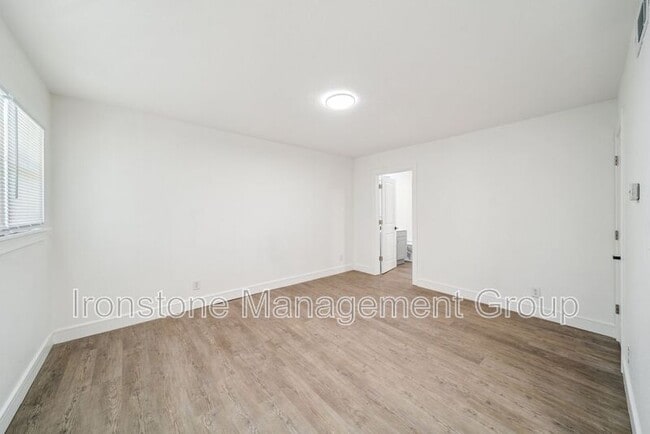 Building Photo - 3171 49th St