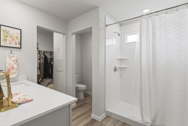 Building Photo - 405 Perry Pl