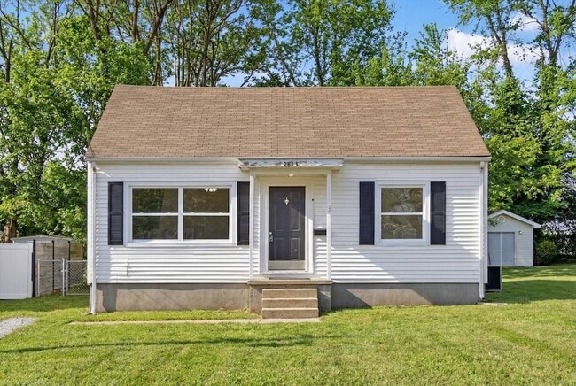 Building Photo - 2813 Faircourt St