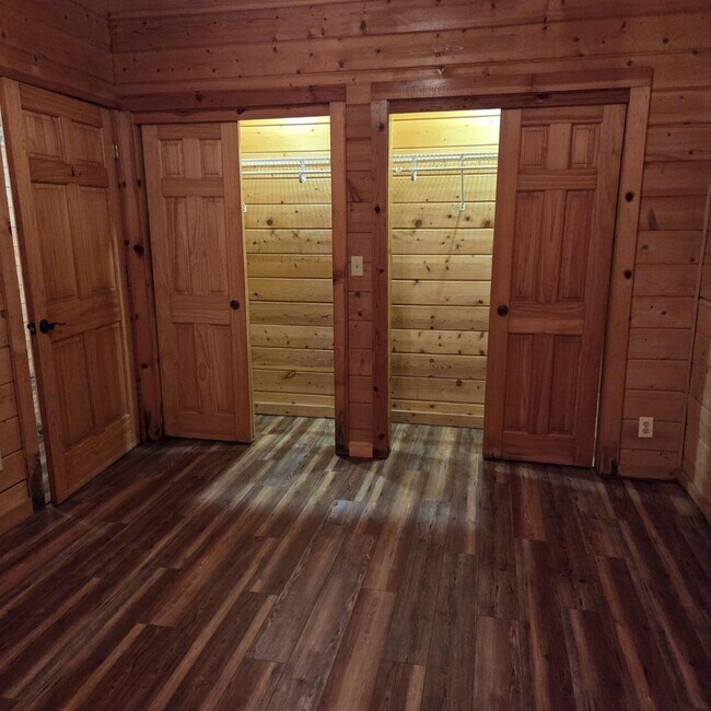 Building Photo - 7749 Mcgur Rd