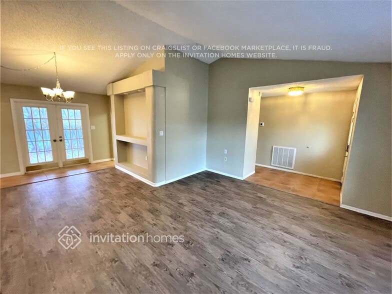 Building Photo - 7328 Bent Oak Dr