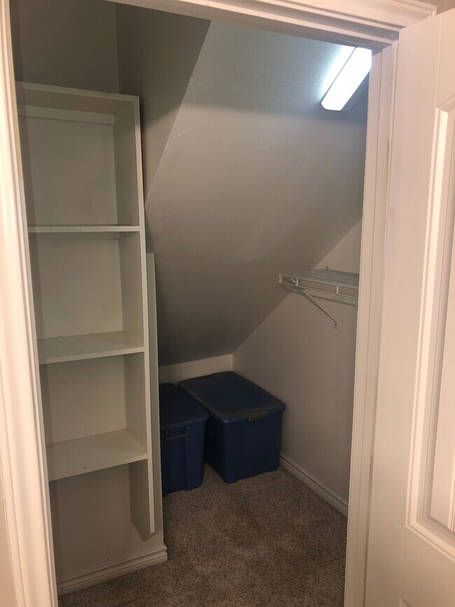 Building Photo - 7901 Williams Dr