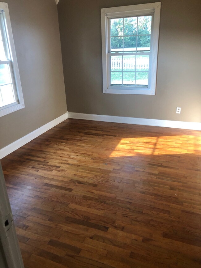 Building Photo - "Charming 4-Bedroom Home in Jonesboro with...