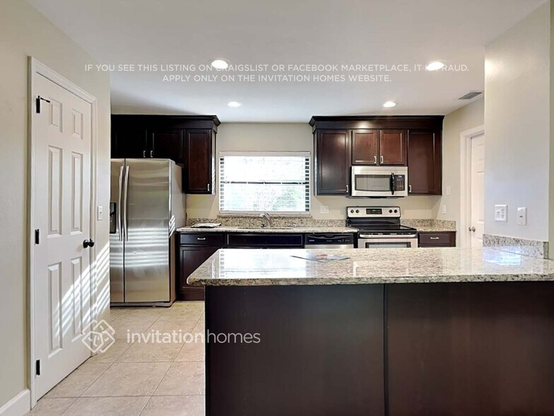 Building Photo - 760 Brookside Rd