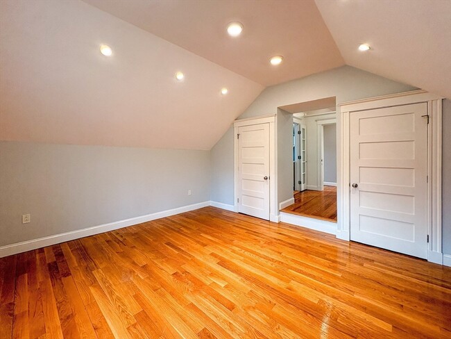 Building Photo - 205-209 Sohier St