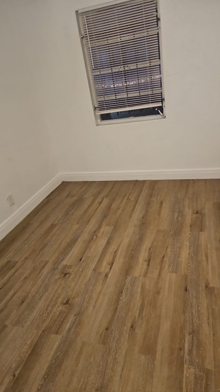 Building Photo - 1152 W 22nd St