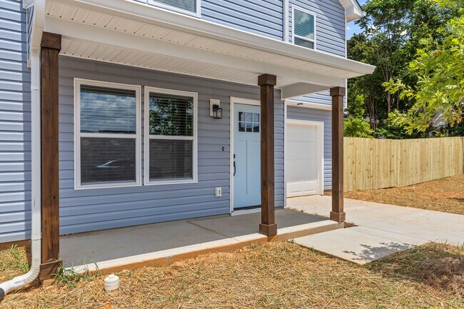 Building Photo - 3720 Louisiana Ave