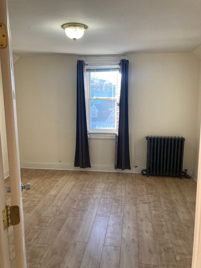 Building Photo - 5 Elizabeth St