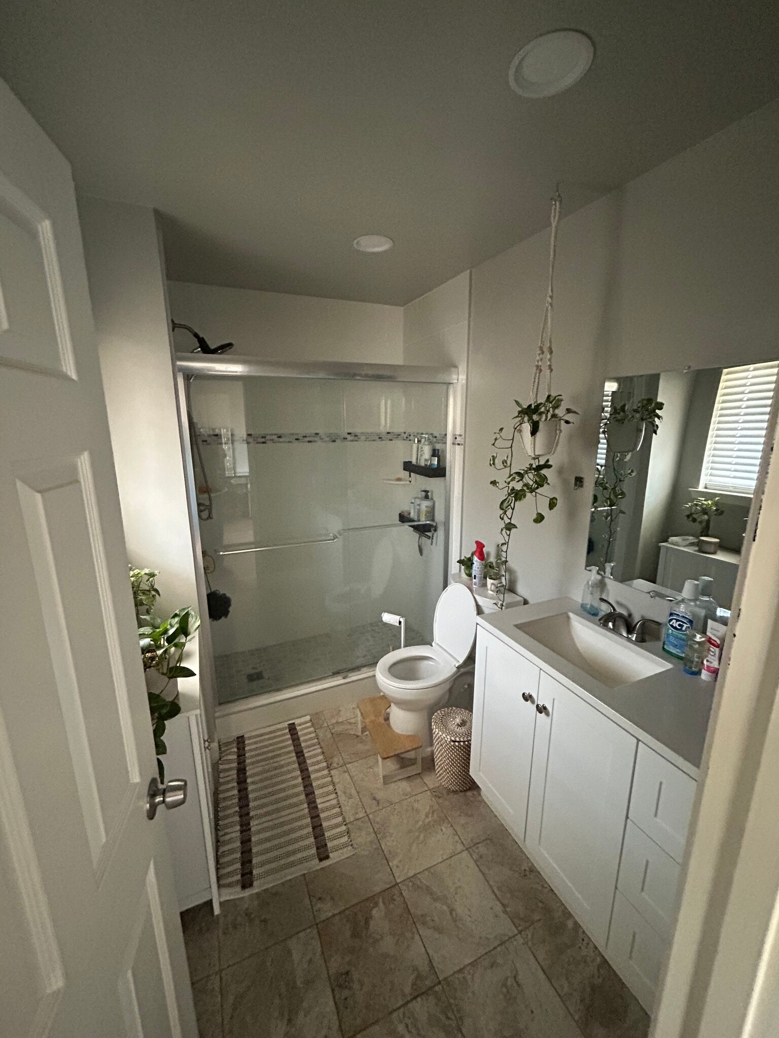 Master Bath - 17821 Lemon St