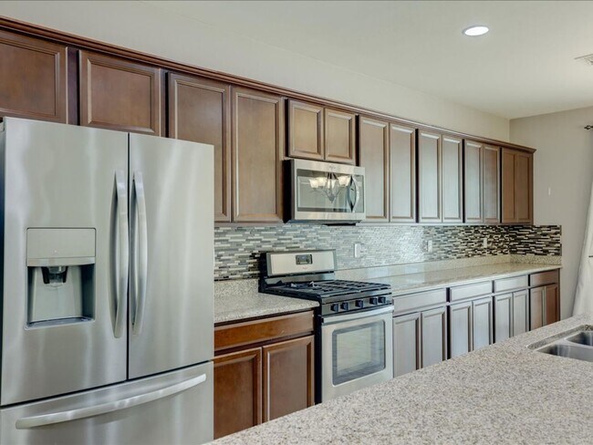 Building Photo - La Estancia 4 Bed 2.5 Bath Home