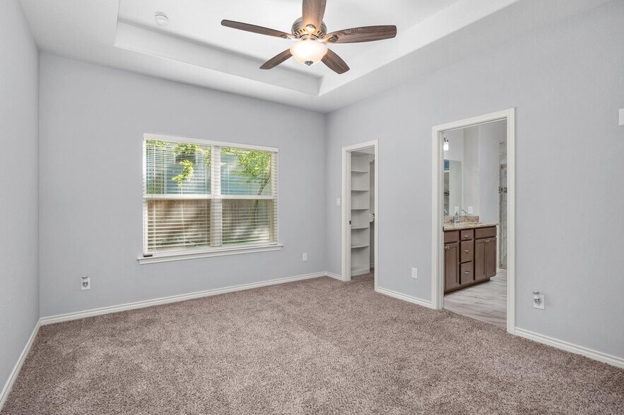 Building Photo - 1314 Antone St