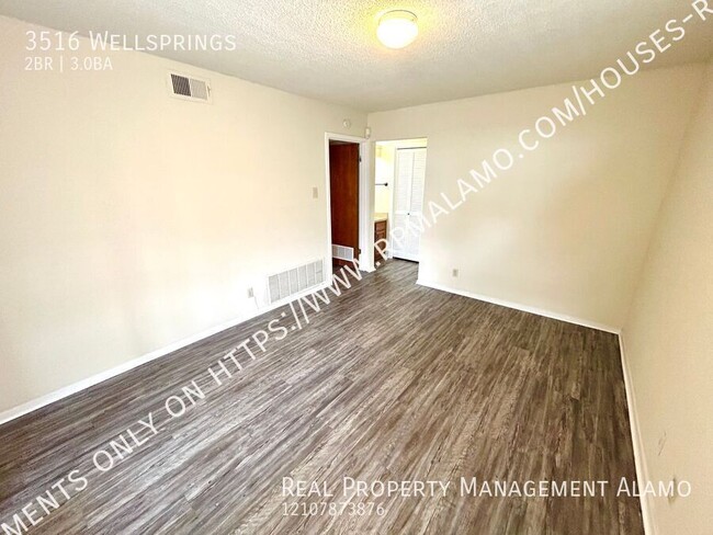 Building Photo - **APPLICATION RECEIVED** *MOVE IN SPECIAL*...