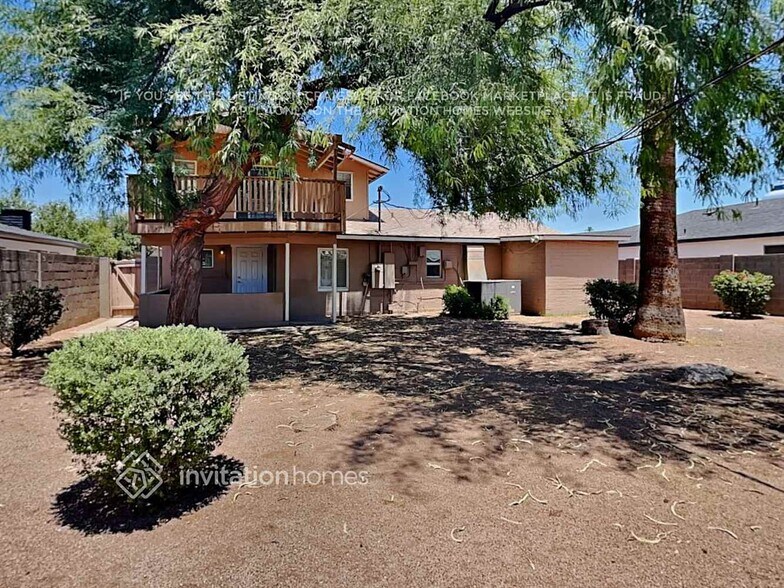 Building Photo - 2323 E Mitchell Dr