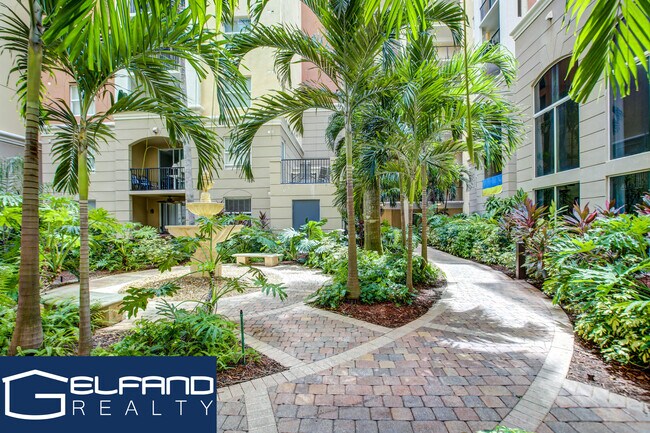 Building Photo - 17100 N Bay Rd