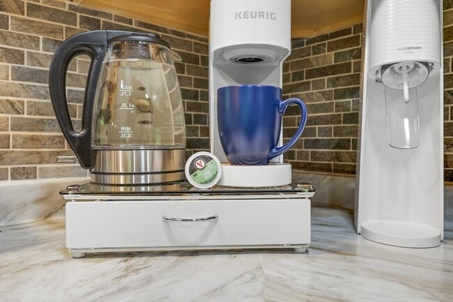 Building Photo - 166 Nantahala Pass Rd