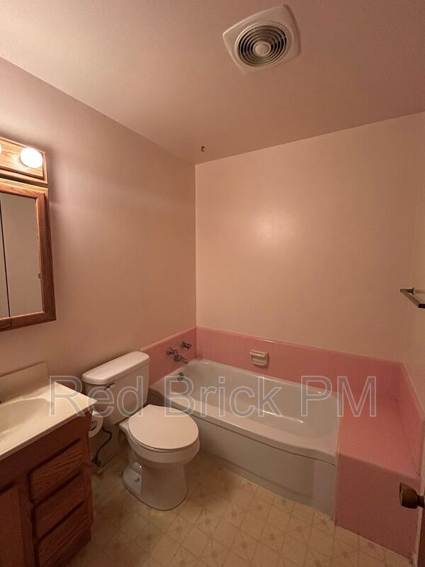 Building Photo - 2685 Agnes Way