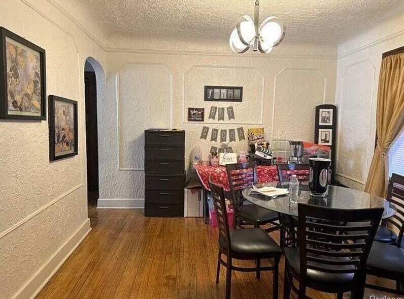 Building Photo - 5271 Drexel St