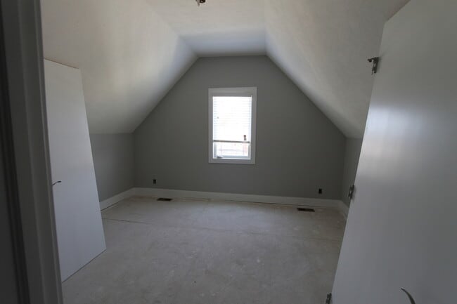 Building Photo - 3113 S 21st St