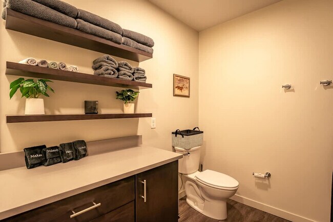 Building Photo - 111 S Adams St