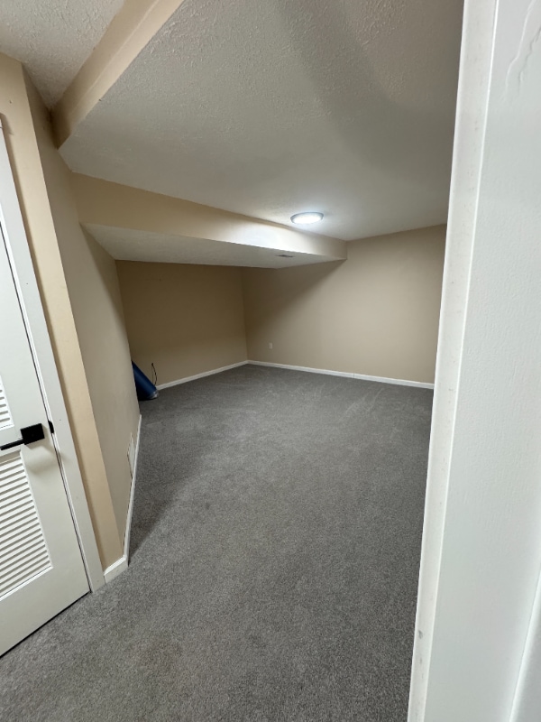 Building Photo - 15607 N Sycamore St