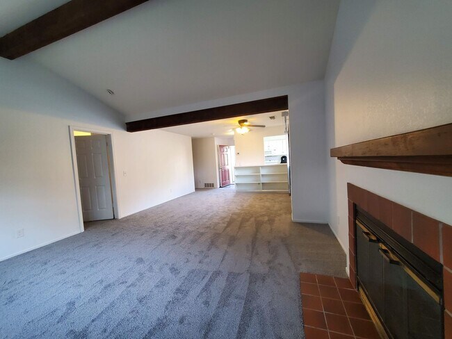 Building Photo - 1755 Novato Blvd