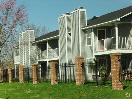 Primary Photo - South Mall Apartments