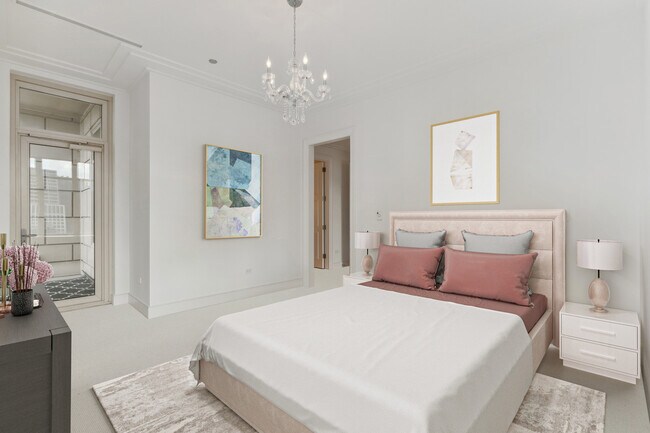 Building Photo - 118 E Erie St