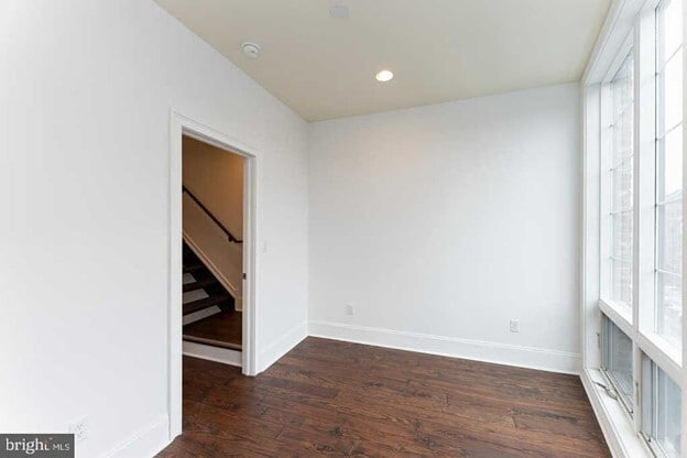 Building Photo - 1005 New Market St