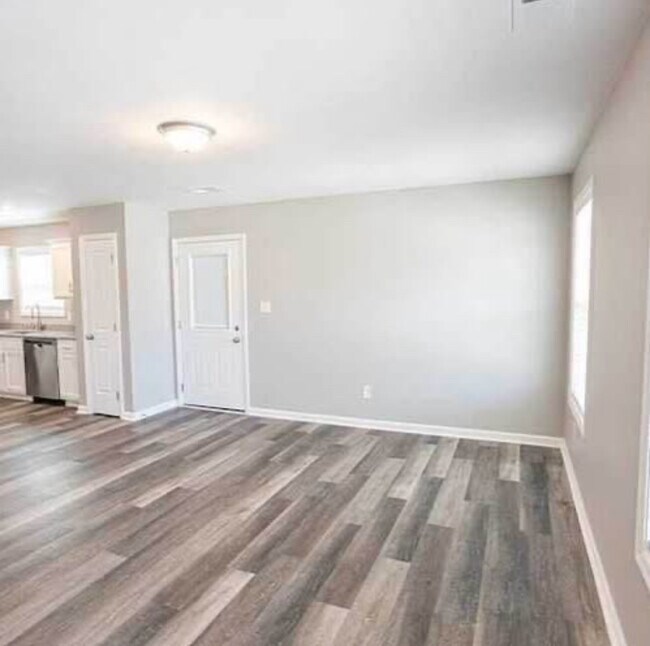 Building Photo - 1097 Judah Bear Blvd