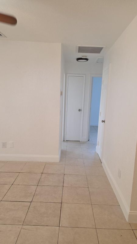 Building Photo - 1130 N F St