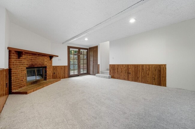 Building Photo - 3070 Reed St